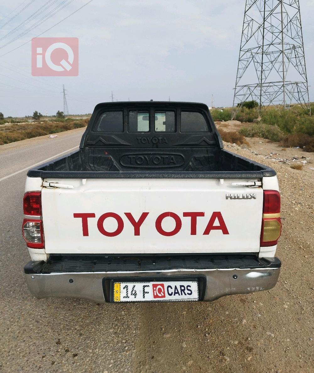 تويوتا هايلوكس